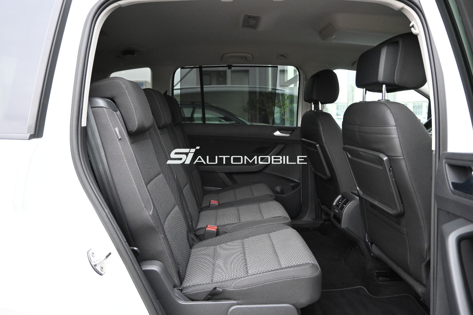 Fahrzeugabbildung Volkswagen Touran 2.0 TDI °UVP 62.225€°ACC°AHK°STHZ°8FACH°