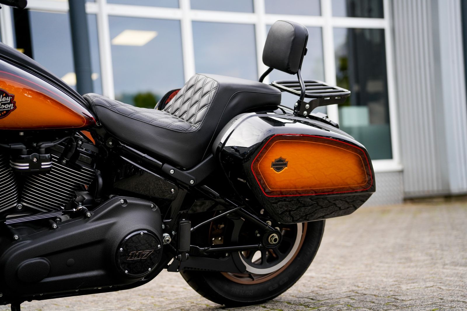 Fahrzeugabbildung Harley-Davidson FXLRST Low Rider ST 117 - HeinzBikes Clubstyle