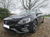 Volvo S60 T3 Momentum \R-Design  - Volvo S60: Momentum