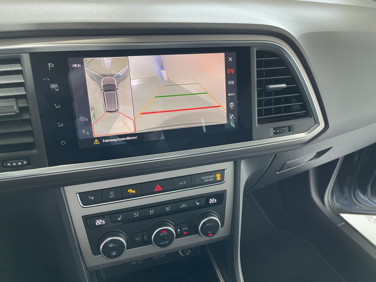 Fahrzeugabbildung SEAT Ateca Xperience 2.0 TDI*AHK*Cam*LED*Leder*