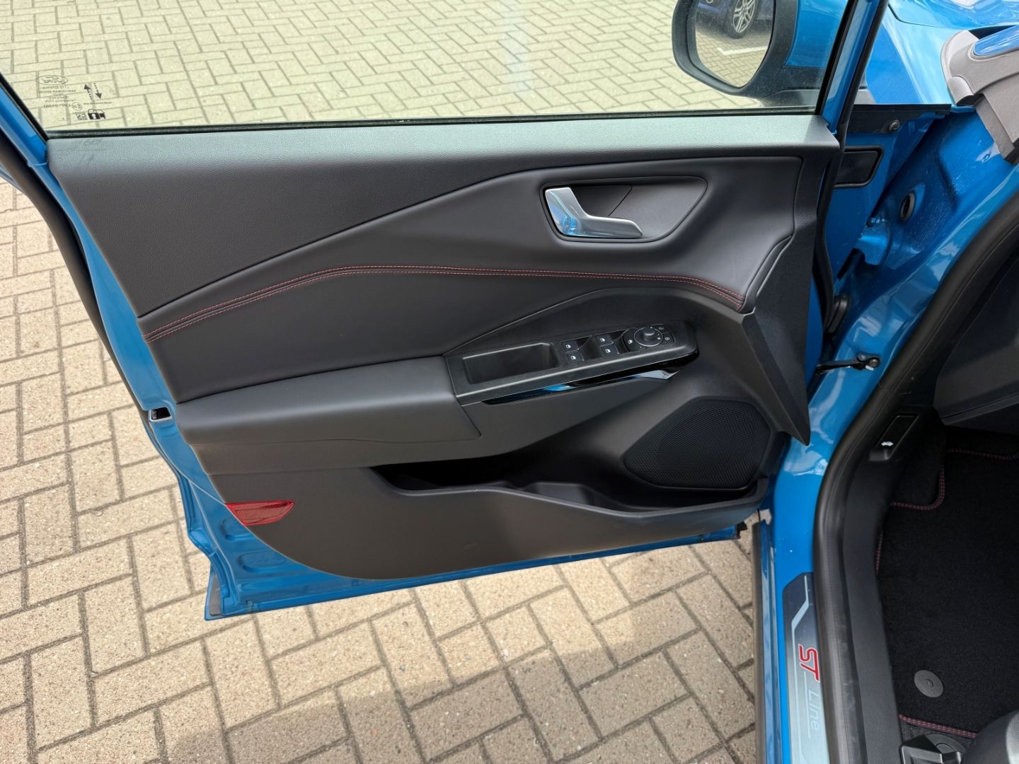 Fahrzeugabbildung Ford Puma ST-Line AHK Navi DIGIKI LED  CarPlay GJR 5J