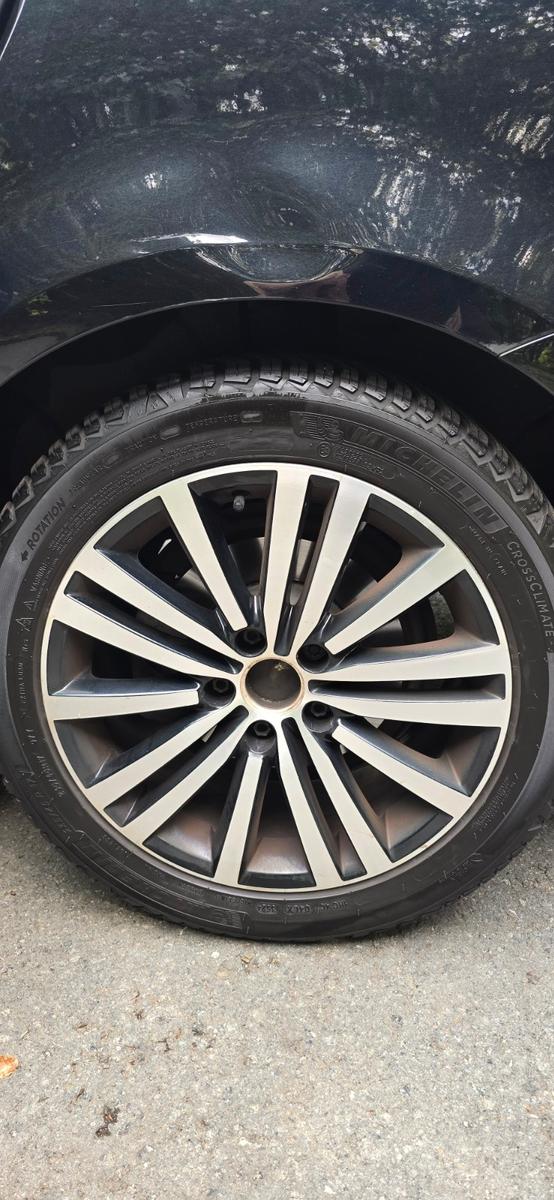 Volkswagen Passat 2012 — photo 11