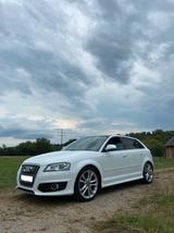 Audi AUDI S3 TÜV NEU! WENIG KM! - Audi S3 mit Benzin-Antrieb: Kleinwagen