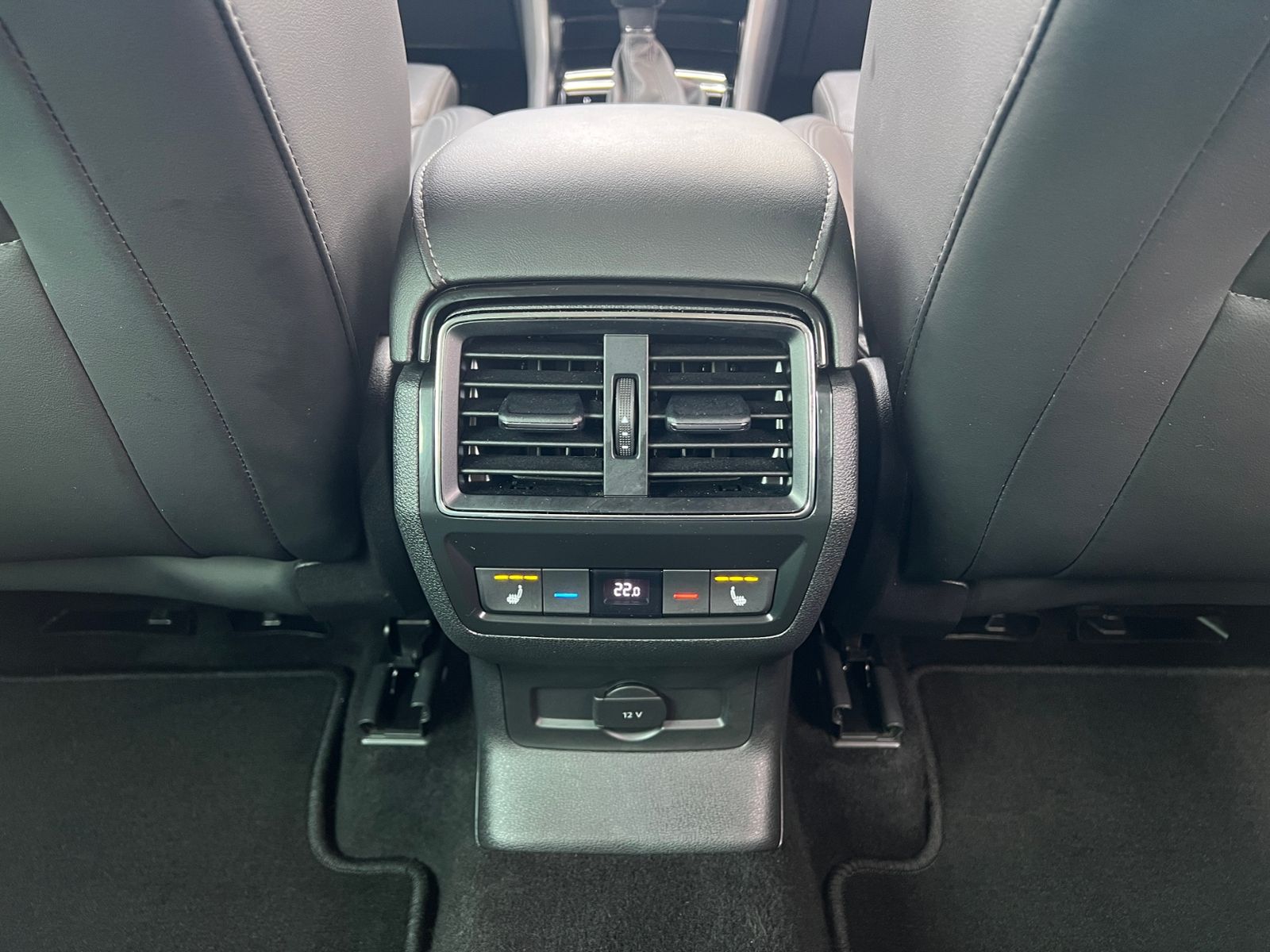 Fahrzeugabbildung SKODA Kodiaq FL L&K 2.0 TDI DSG 4x4 *AHK, LED, ACC, Co