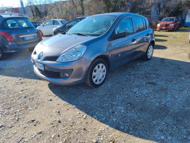 Renault Clio 1.2 16V 5 porte Luxe