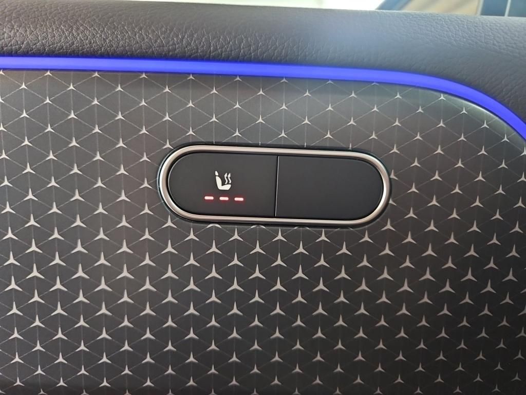 Fahrzeugabbildung Mercedes-Benz GLB 200 +PROGRESSIVE+AHK+360+TOTWINKEL+DISTRONIC