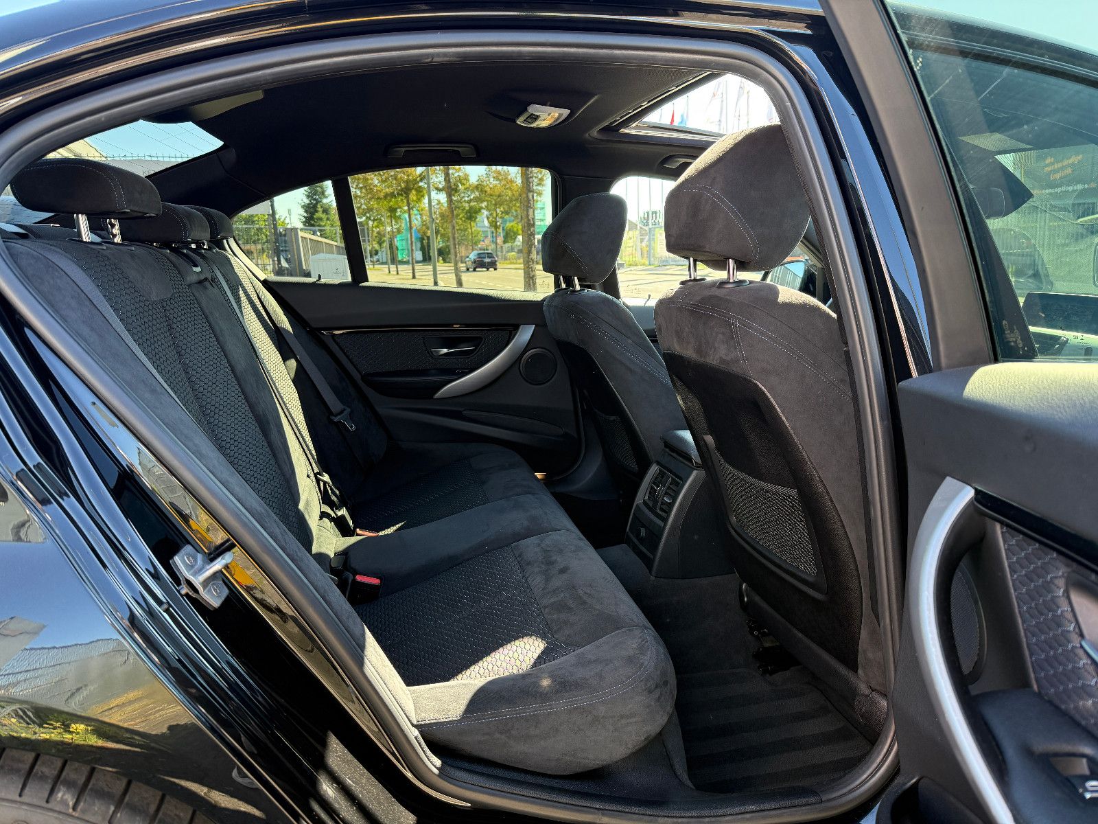 BMW 320 d M Sport Sport-Aut. HUD foto 18