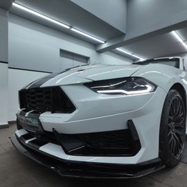 Ford Mustang - 4