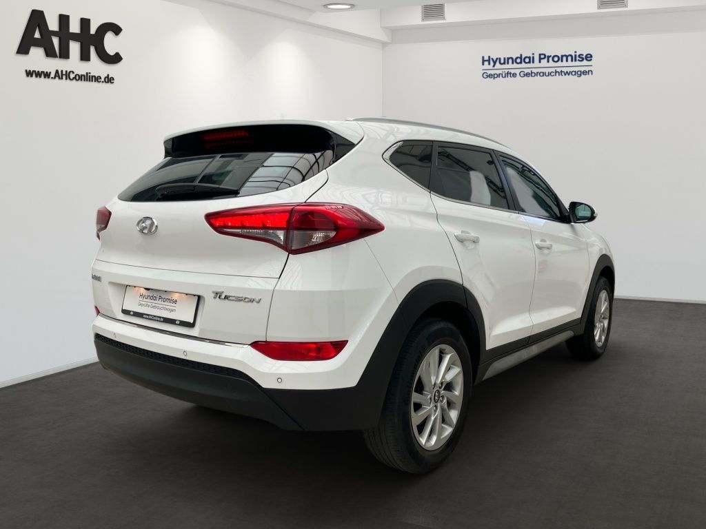 Fahrzeugabbildung Hyundai Tucson 1.6 Trend 2WD 2xKlima 4xSHZ Facelift Kam.