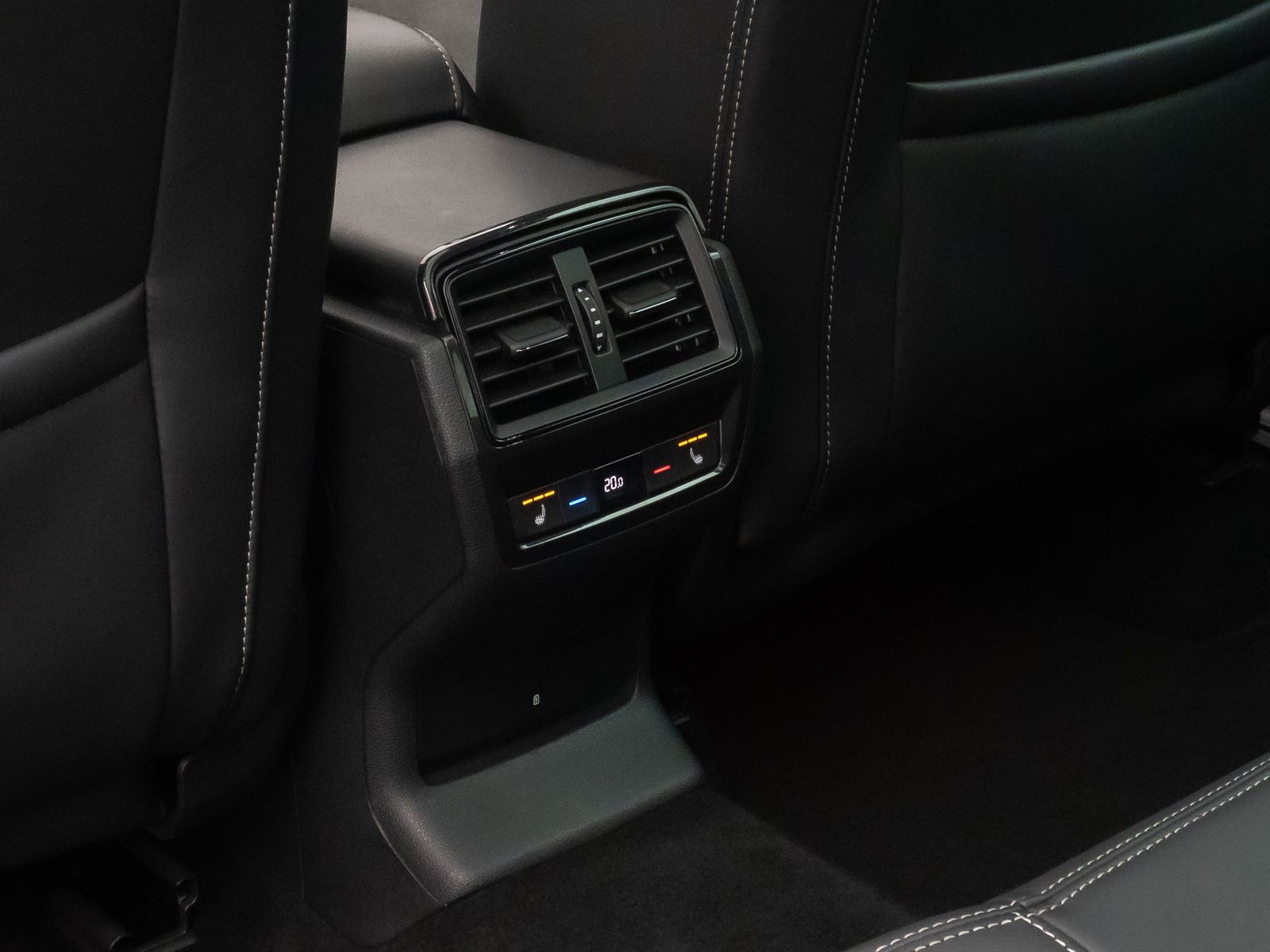 Fahrzeugabbildung SKODA Kodiaq Sportline ACC Kamera Panoram Komfort Voll