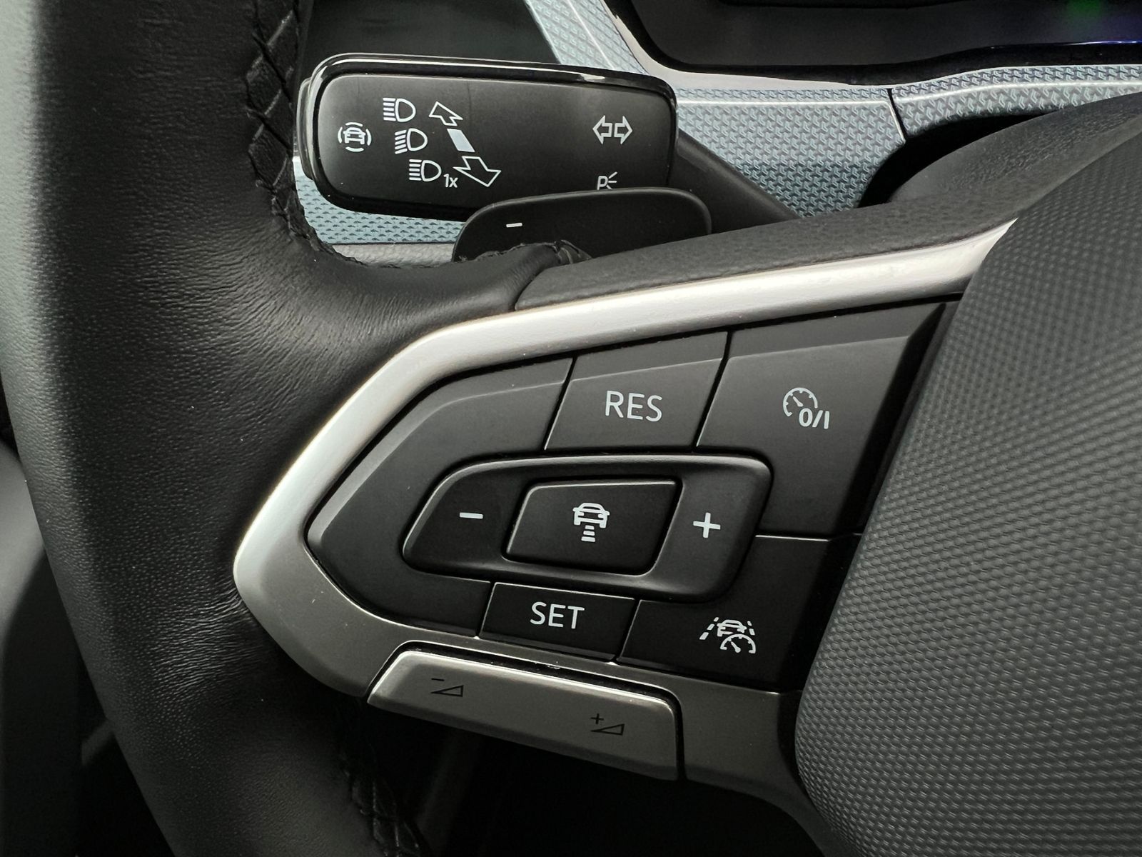 Fahrzeugabbildung Volkswagen Touran Goal 1.5 TSI DSG *AHK, IQ Light, ACC, Kam