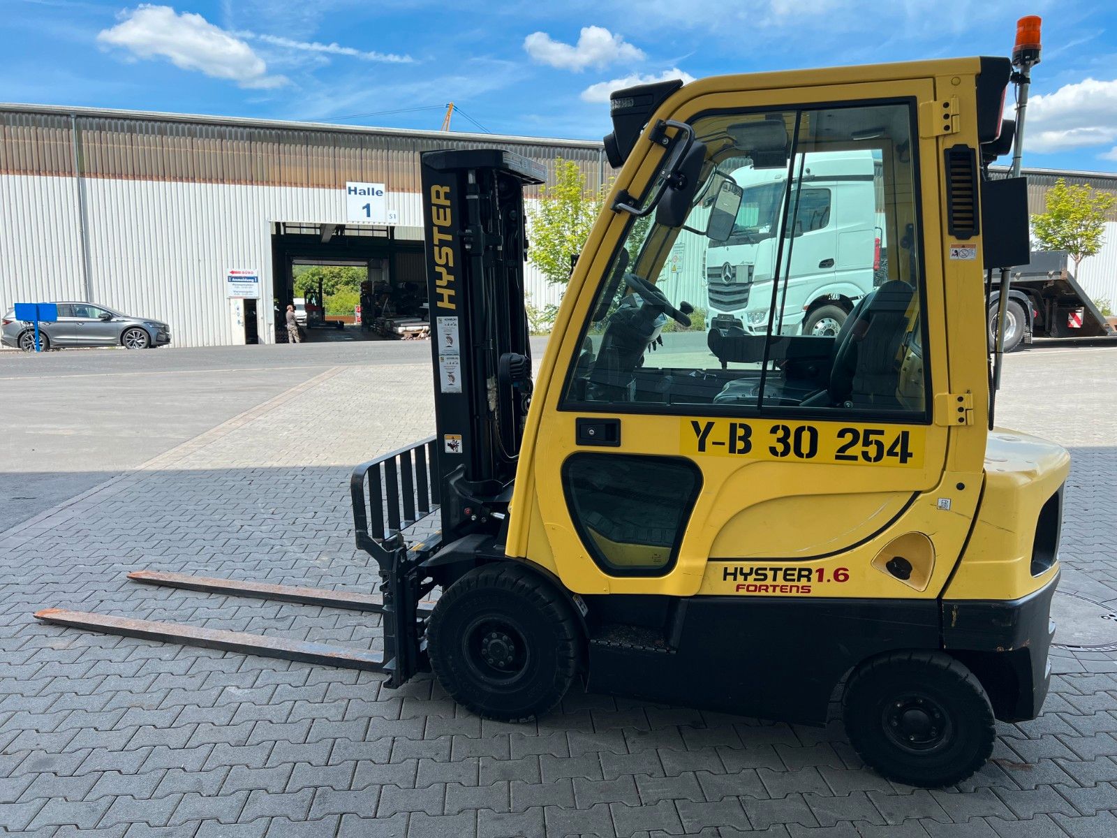 Fahrzeugabbildung Hyster H1.6 FT / Verstellgerät / HH: 4.45m / nur 812h