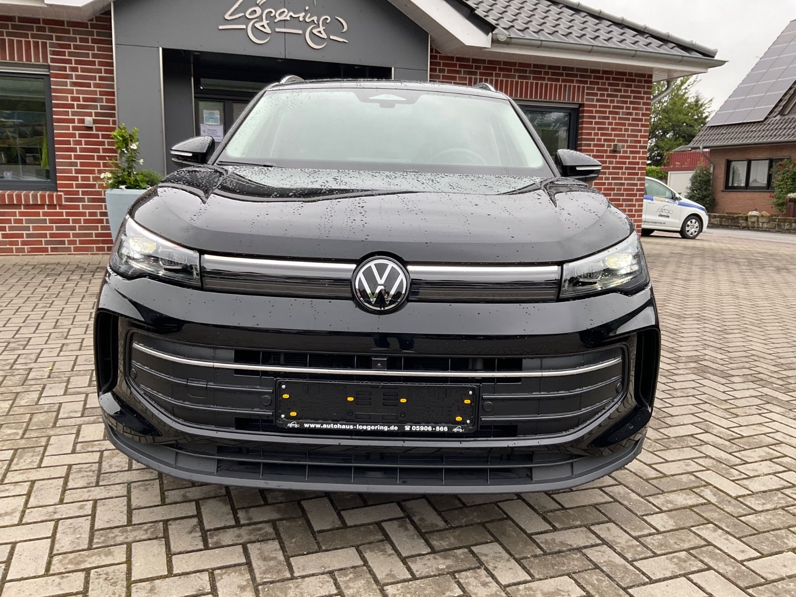 Fahrzeugabbildung Volkswagen Tiguan 2.0 TDI SCR DSG GOAL,AHK,IQLight,Navi,ACC