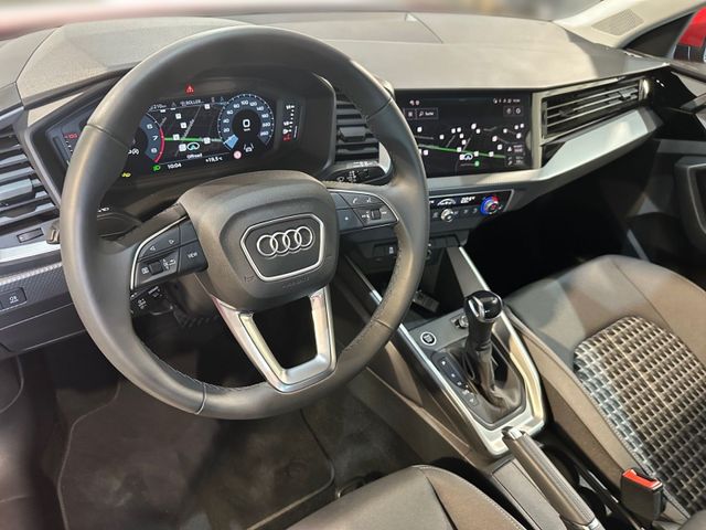 A1 Sportback 35 TFSI S TRONIC S LINE LED+NAVI+VC