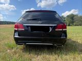 Mercedes-Benz E 220 BlueTEC T AVANTGARDE AVANTGARDE W212 Kombi - Mercedes-Benz E-Klasse W212 mit Diesel-Antrieb