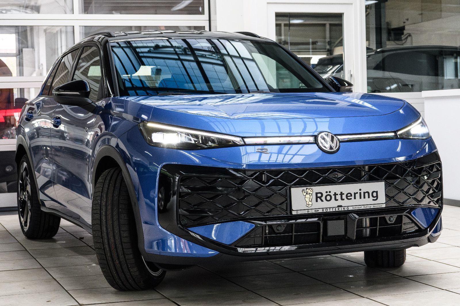 Fahrzeugabbildung Volkswagen T-Roc  1.5l TSI  DSG R-Line Black Style