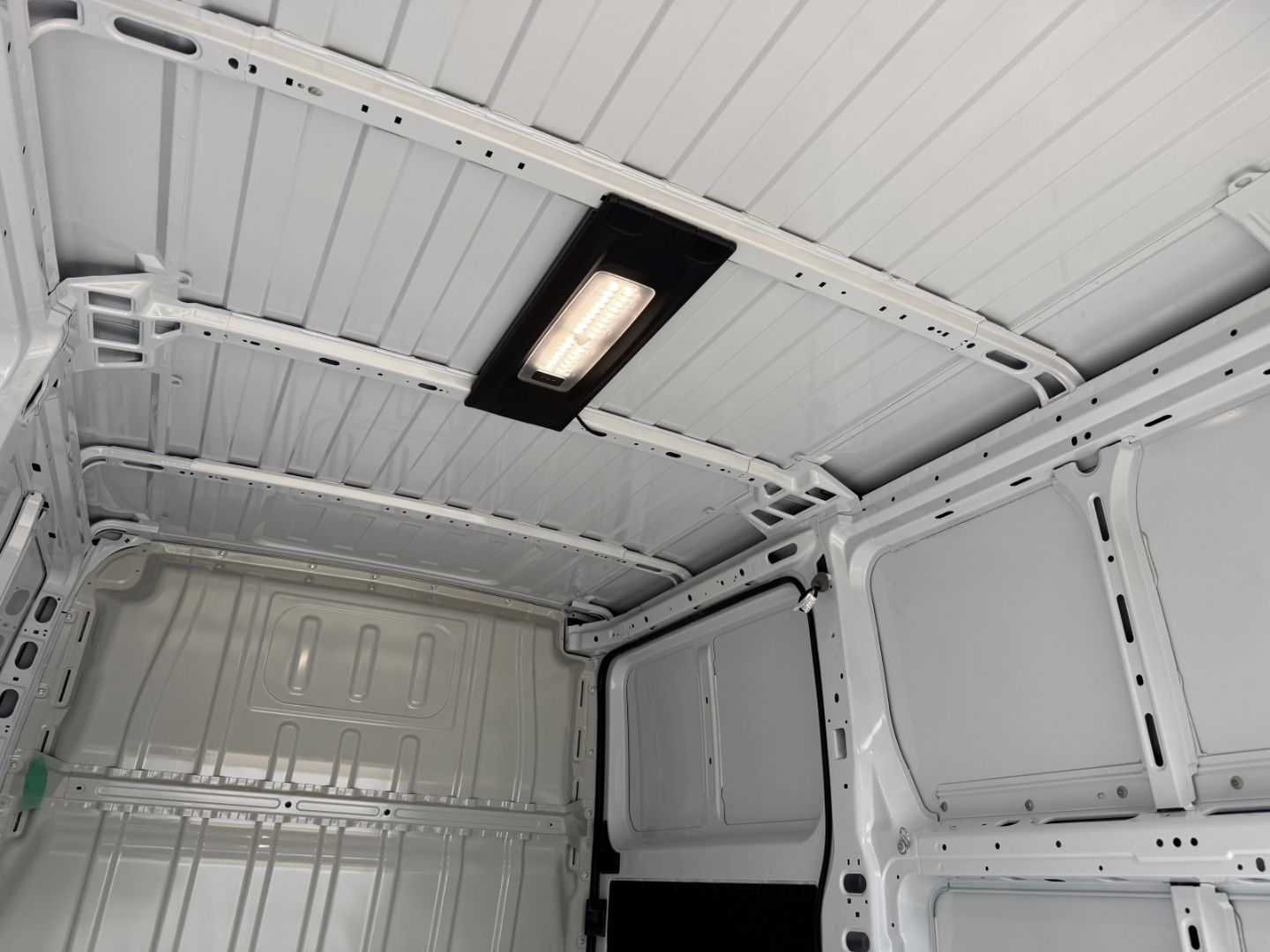 Fahrzeugabbildung Fiat Ducato Kastenwagen L2H1 Multijet 33 L2 H1 Kawa