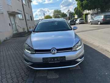 Volkswagen Golf - 2