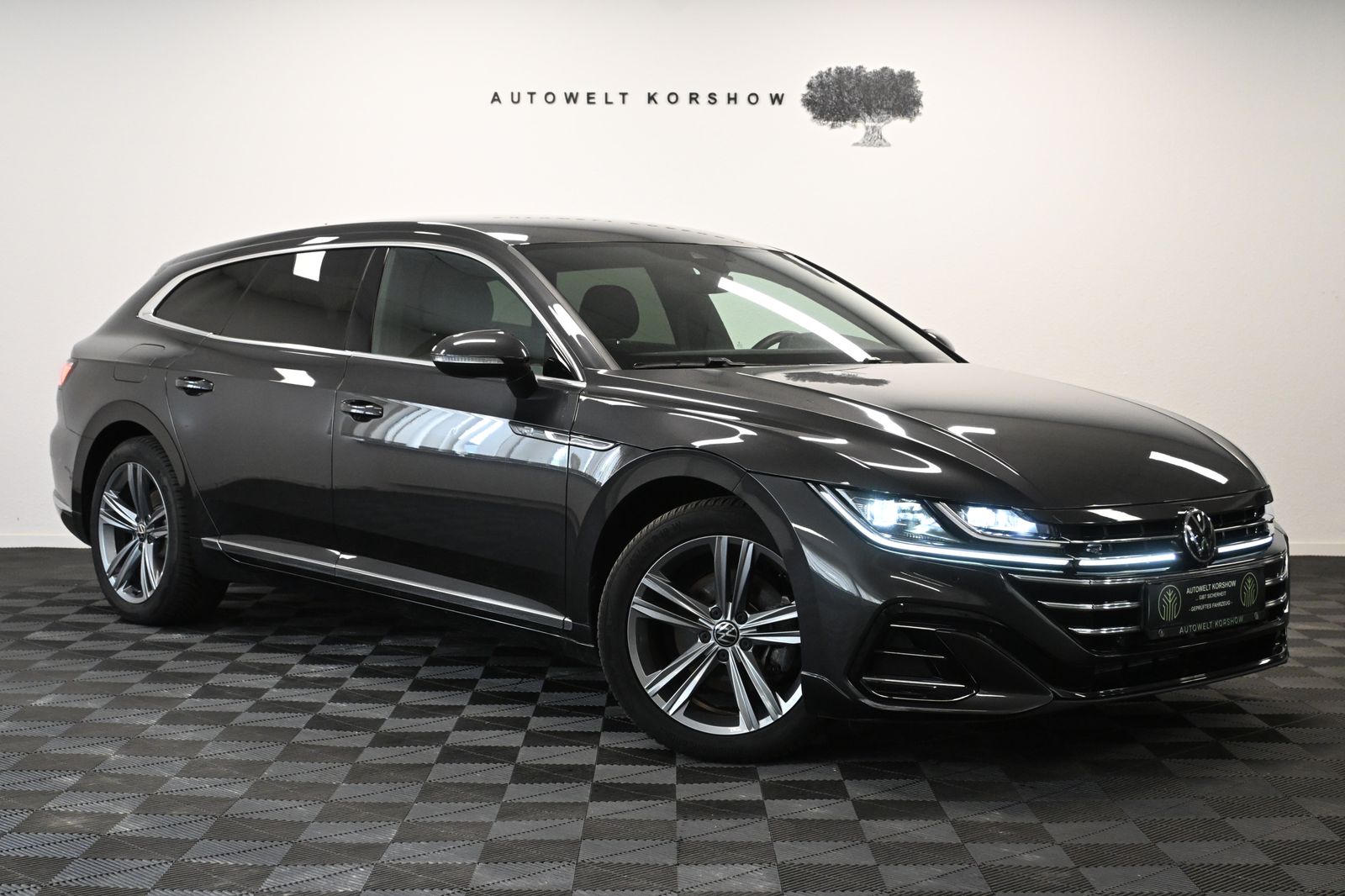 VW Arteon R-Line *AHK *VIRTUAL *MATRIX *CARPLAY