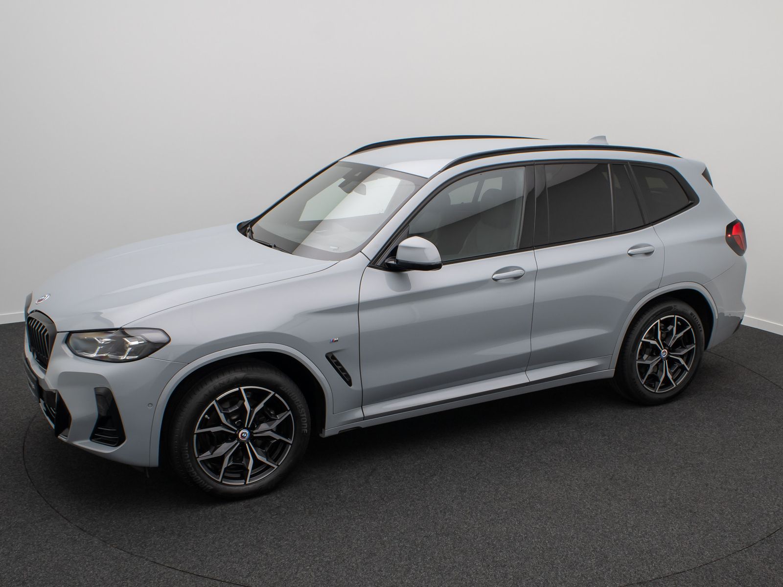 Fahrzeugabbildung BMW X3 xD20d M Sport HUD DAB H/K AHK Komfort 19Zoll