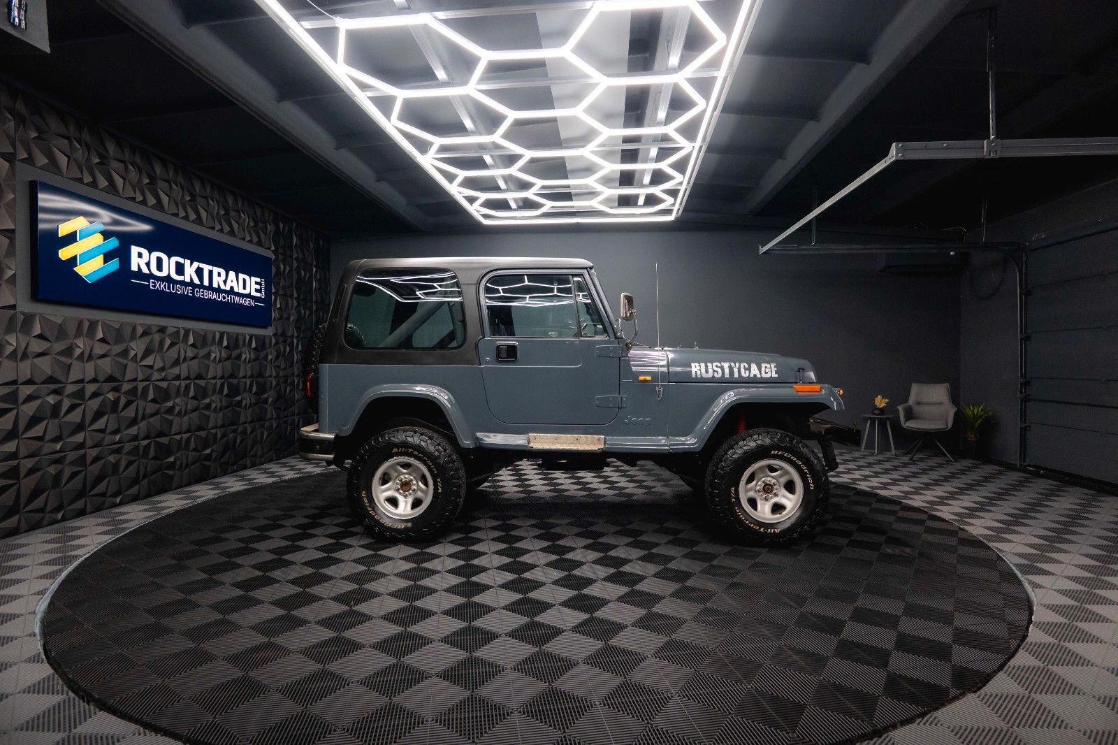 Fahrzeugabbildung Jeep Wrangler 4.0 Offroad 4x4 H-Zulassung *HardTop*