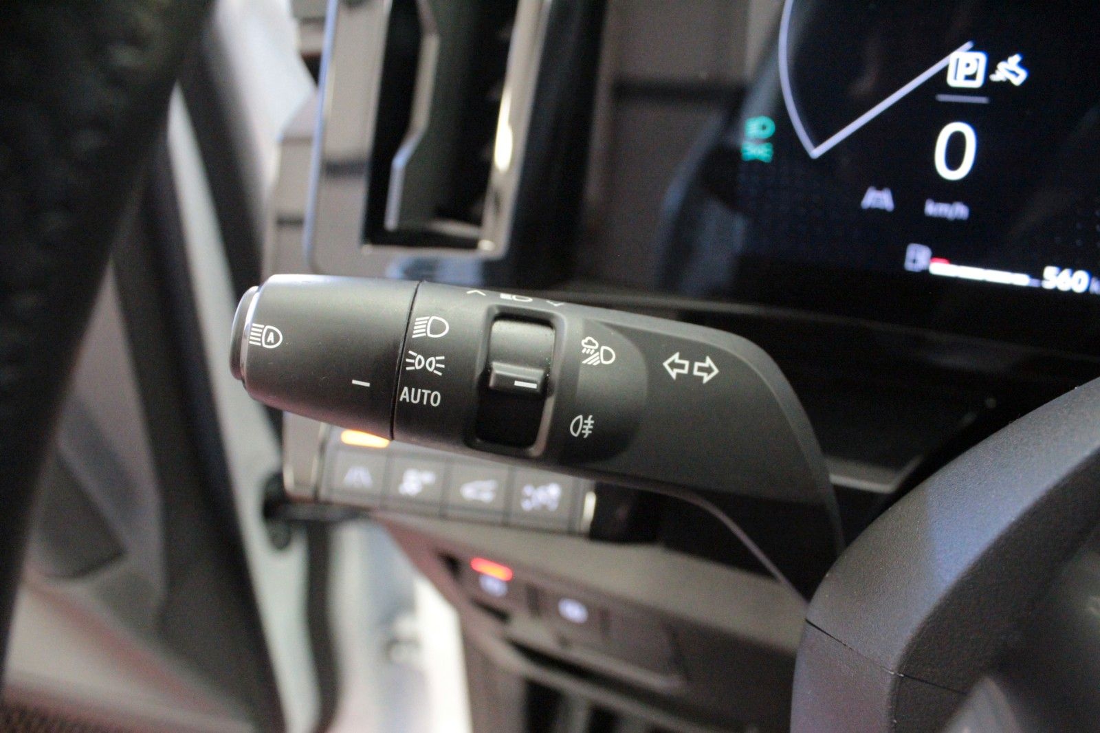 Fahrzeugabbildung Renault Austral Mild Hybrid 160 Techno Automatik*