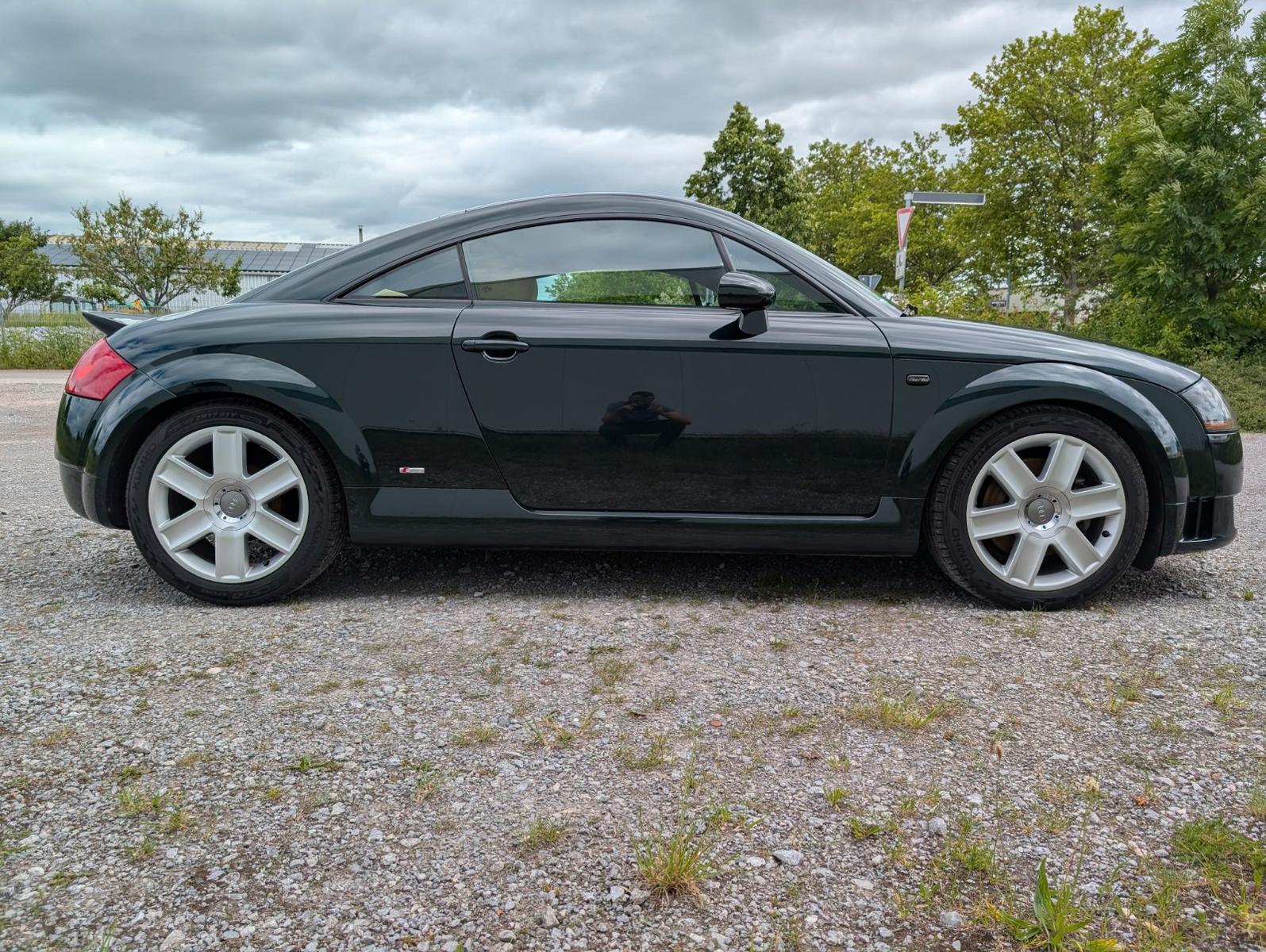 Audi TT Coupe 1.8T 132 kW - Liebhaberstück