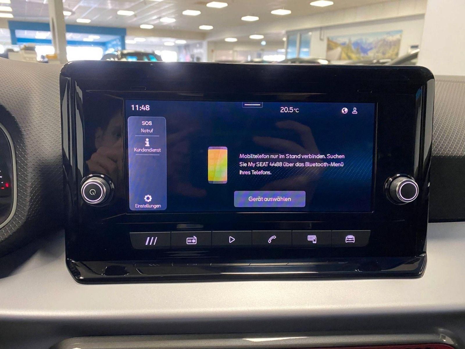 Fahrzeugabbildung SEAT Arona 1.5 TSI FR DSG GARANTIE 5+ACC+AHK+Spurwech