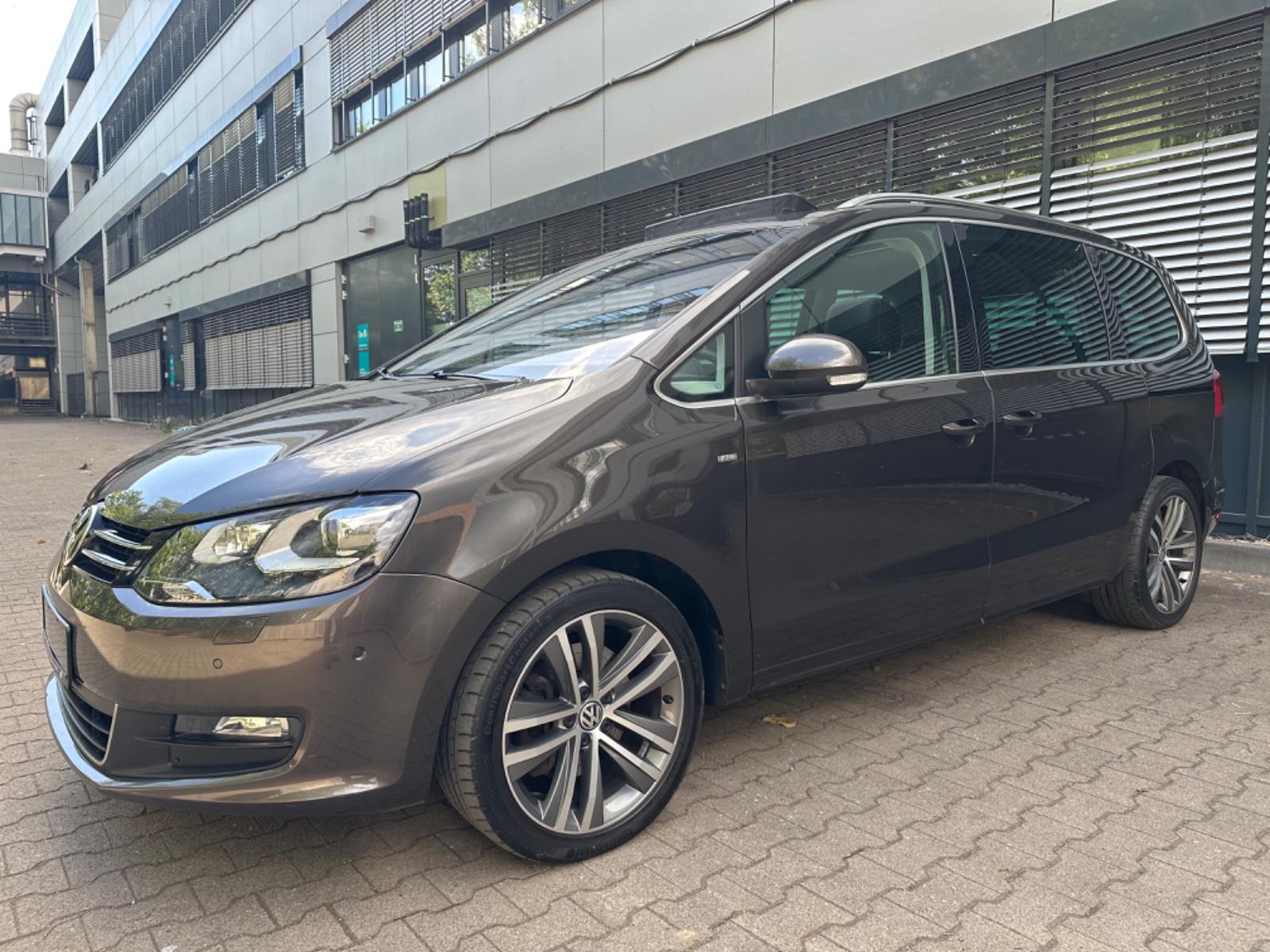 Volkswagen SHARAN 2.0 BMT 7 SITZER/AHK/NAV/SCHIEBEDACH/PANO