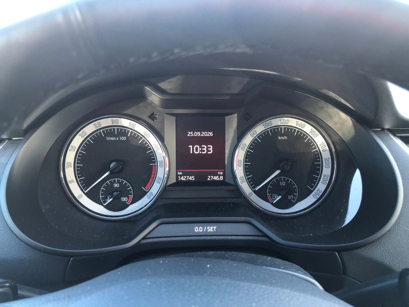 Fahrzeugabbildung SKODA Octavia Combi Premium Edition