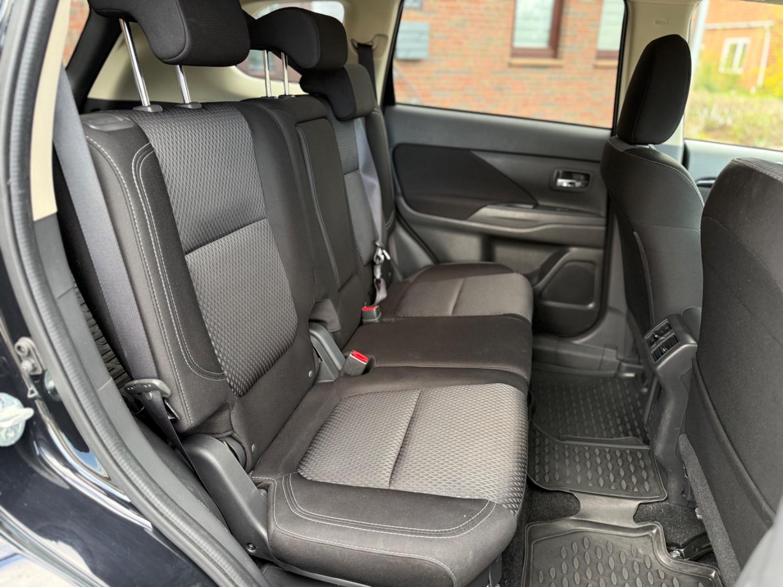 Mitsubishi Outlander 2.0 CVT Diamant Ed. 2WD I AHK I KAM