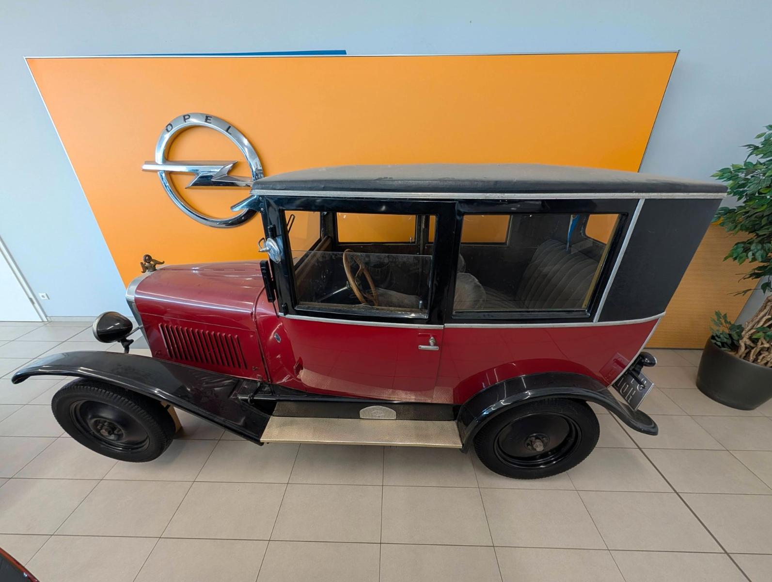 Opel 4/14 PS Laubfrosch Limousine Oldtimer