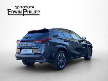 Lexus UX - 5