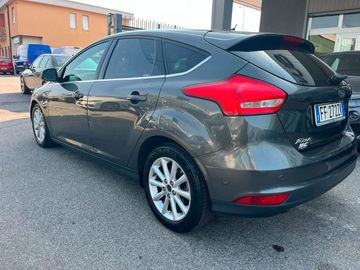 Ford Focus - 6