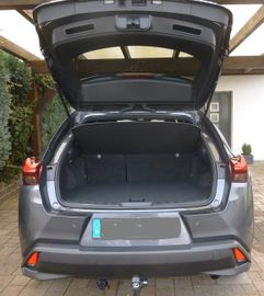 Lexus UX - 5