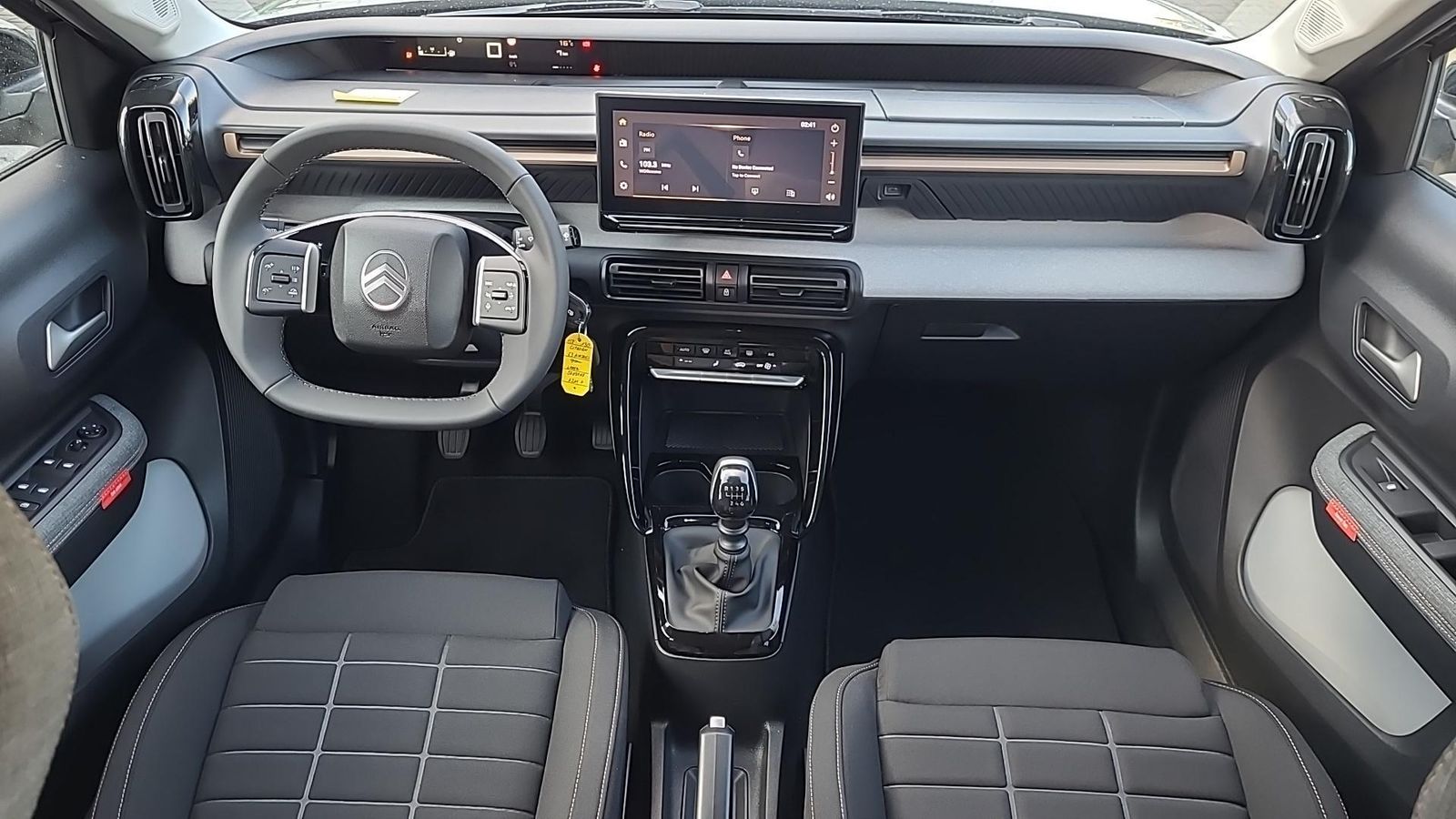 Fahrzeugabbildung Citroën C3 Aircross Plus+Wenige KM+PDC+LED+AWR+ACC+DAB