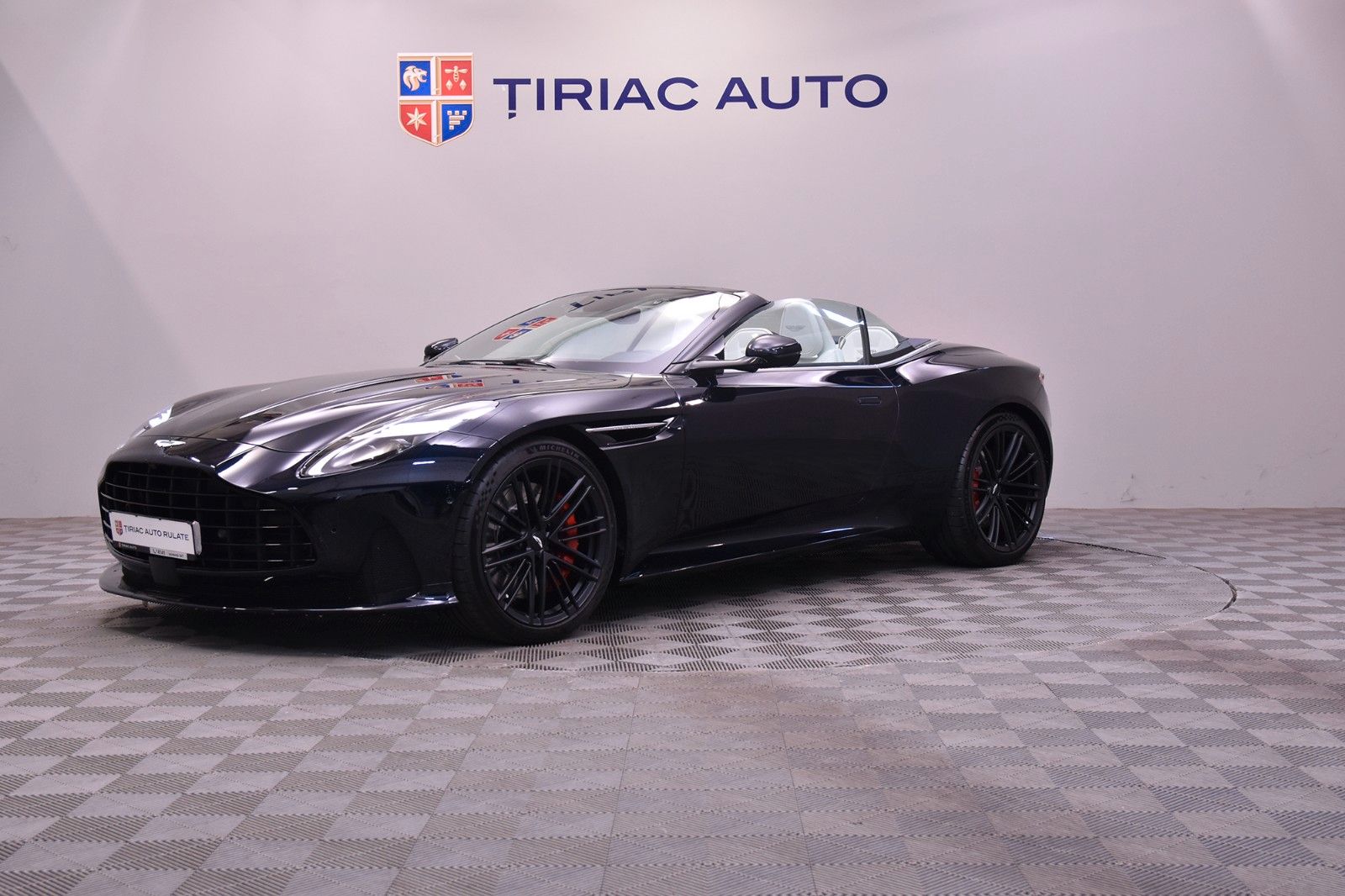 ASTON MARTIN DB