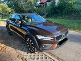 Volvo V60 Cross Country D4 AWD Geartronic Pro Pro - Volvo V60 Cross Country mit Diesel-Antrieb