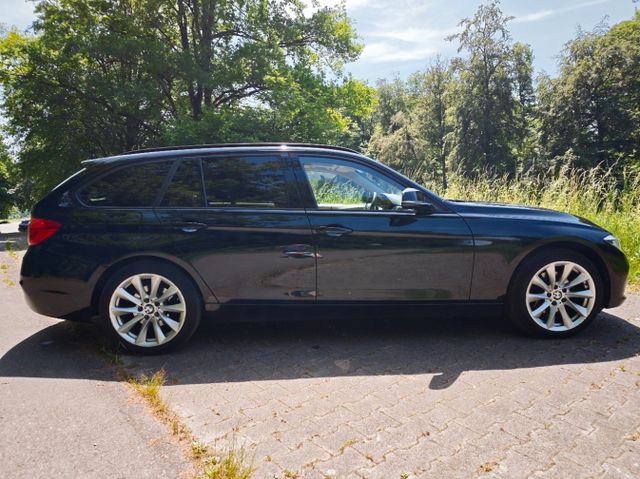 BMW F31 320d xDrive PANO+AHK+HUD+HK+Navi Prof+Leder