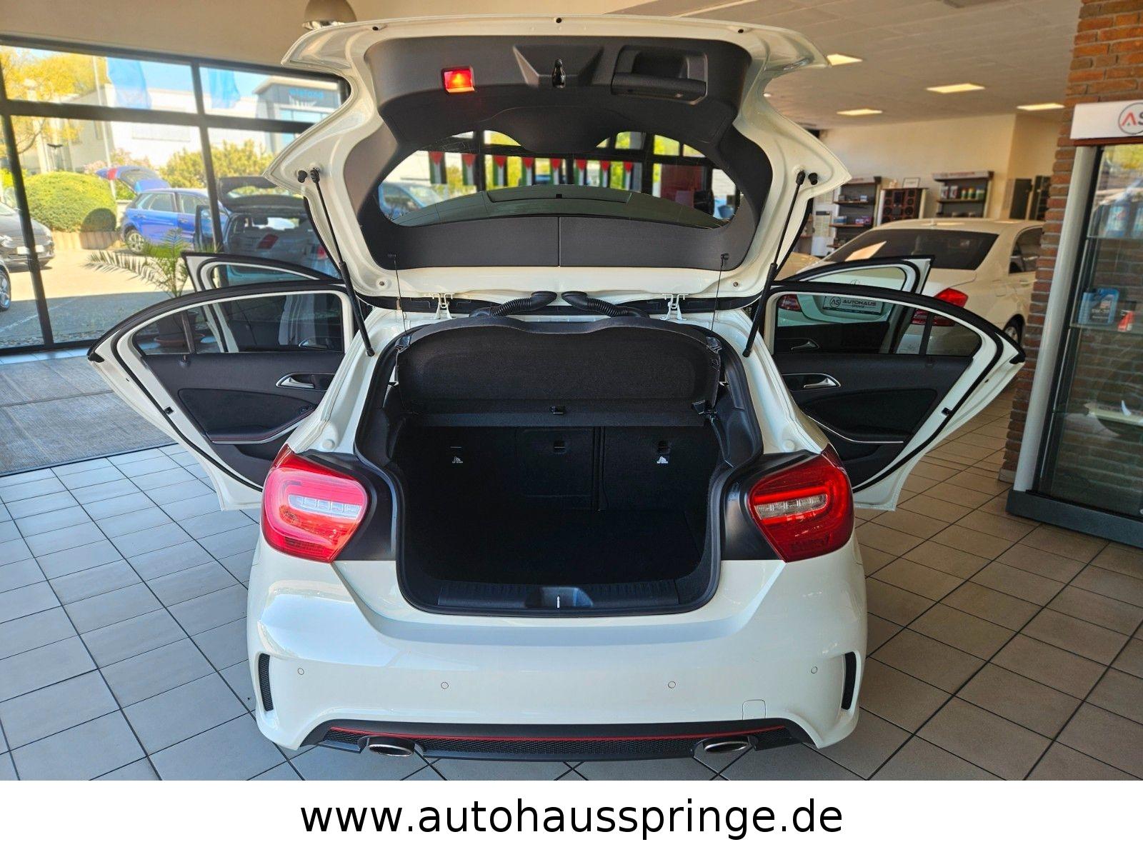 Mercedes-Benz A 250 AMG Line Sport *Alcantara, Scheckheft*