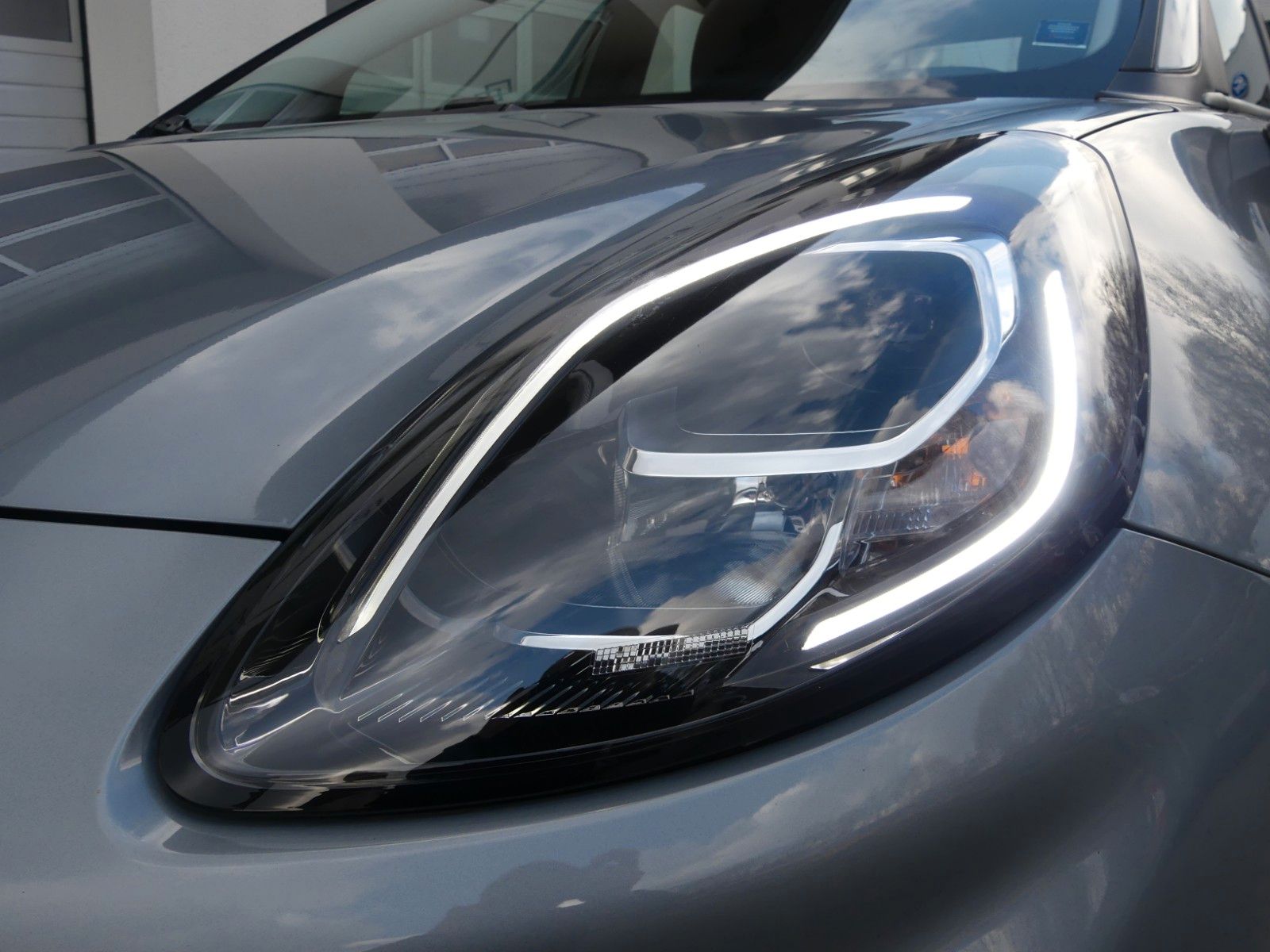 Fahrzeugabbildung Ford Puma Titanium