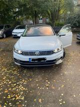 Volkswagen Von privat volkswagen passat b8  tip top - VW Passat Gebrauchtwagen in Aachen