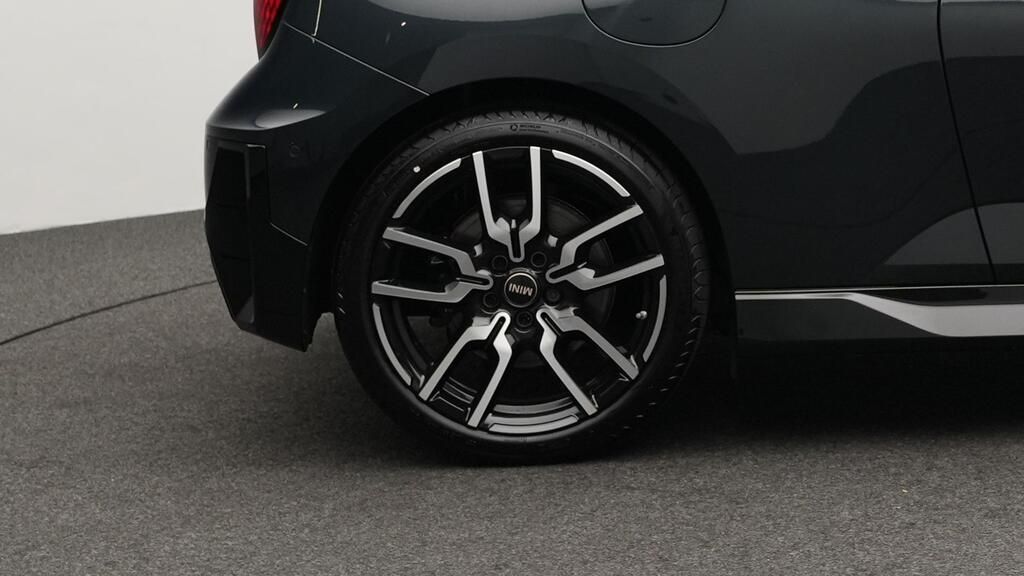 MINI Cooper SE - Bild 17