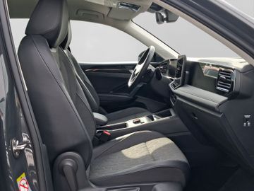 Volkswagen Tiguan - 4