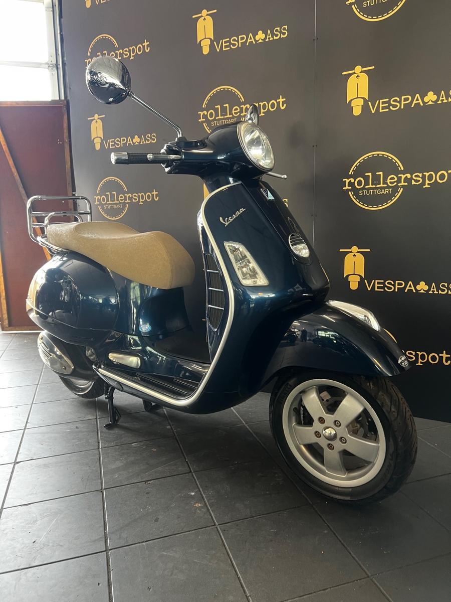 Vespa GTS 125 Klappträger frische Insp.1J.GW