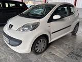 Peugeot 107 Filou Klima Radio - Peugeot 107: Weiß