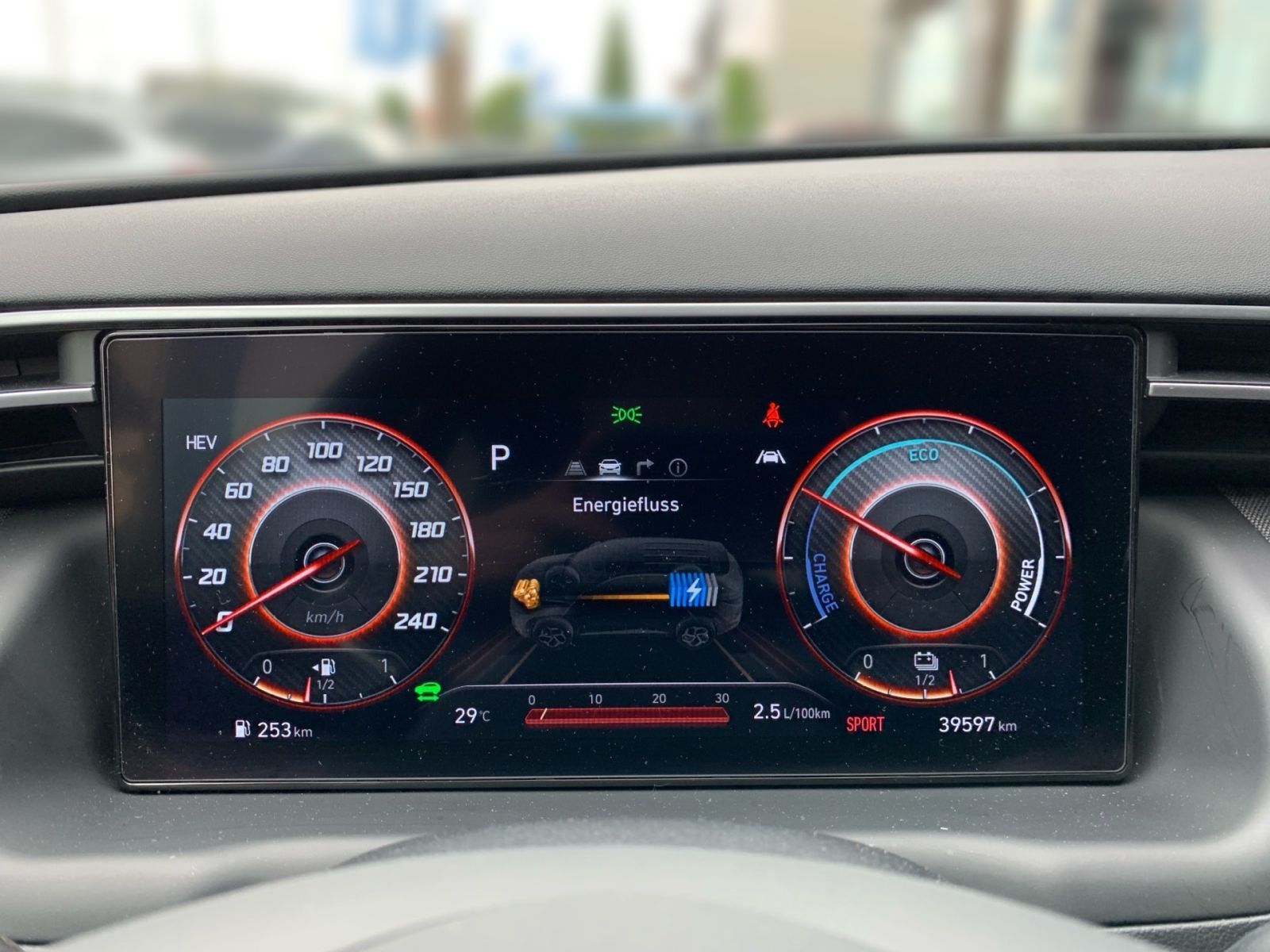 Fahrzeugabbildung Hyundai TUCSON 1.6 T-GDI Trend Plug-In Hybrid 4WD 1Hd