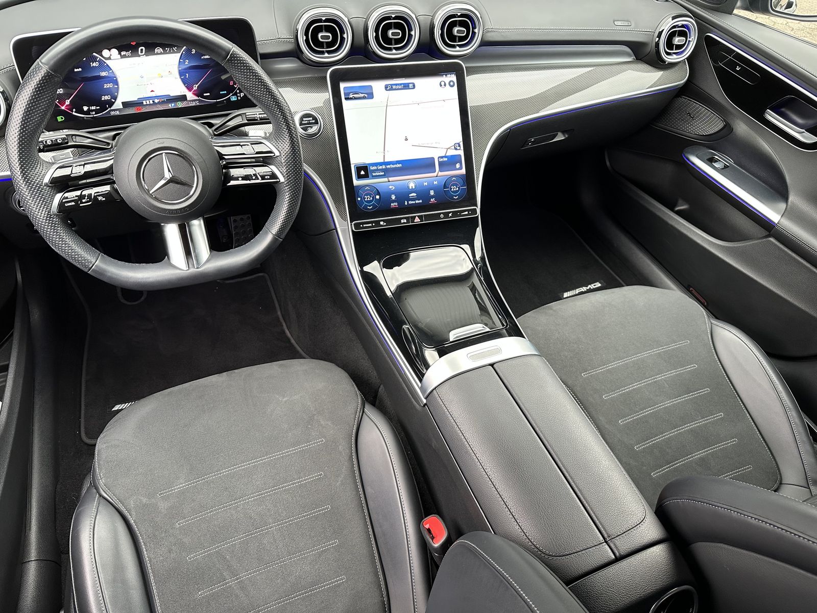 Fahrzeugabbildung Mercedes-Benz C 300 T AMG-Line NAV+LED+NIGHT+KEYLESS+DISTRONIC