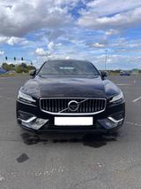 Volvo V60 T5 Inscription mit viel Ausstattung - Volvo V60 in Frankfurt (Main)