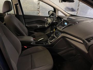 Ford C-Max - 12